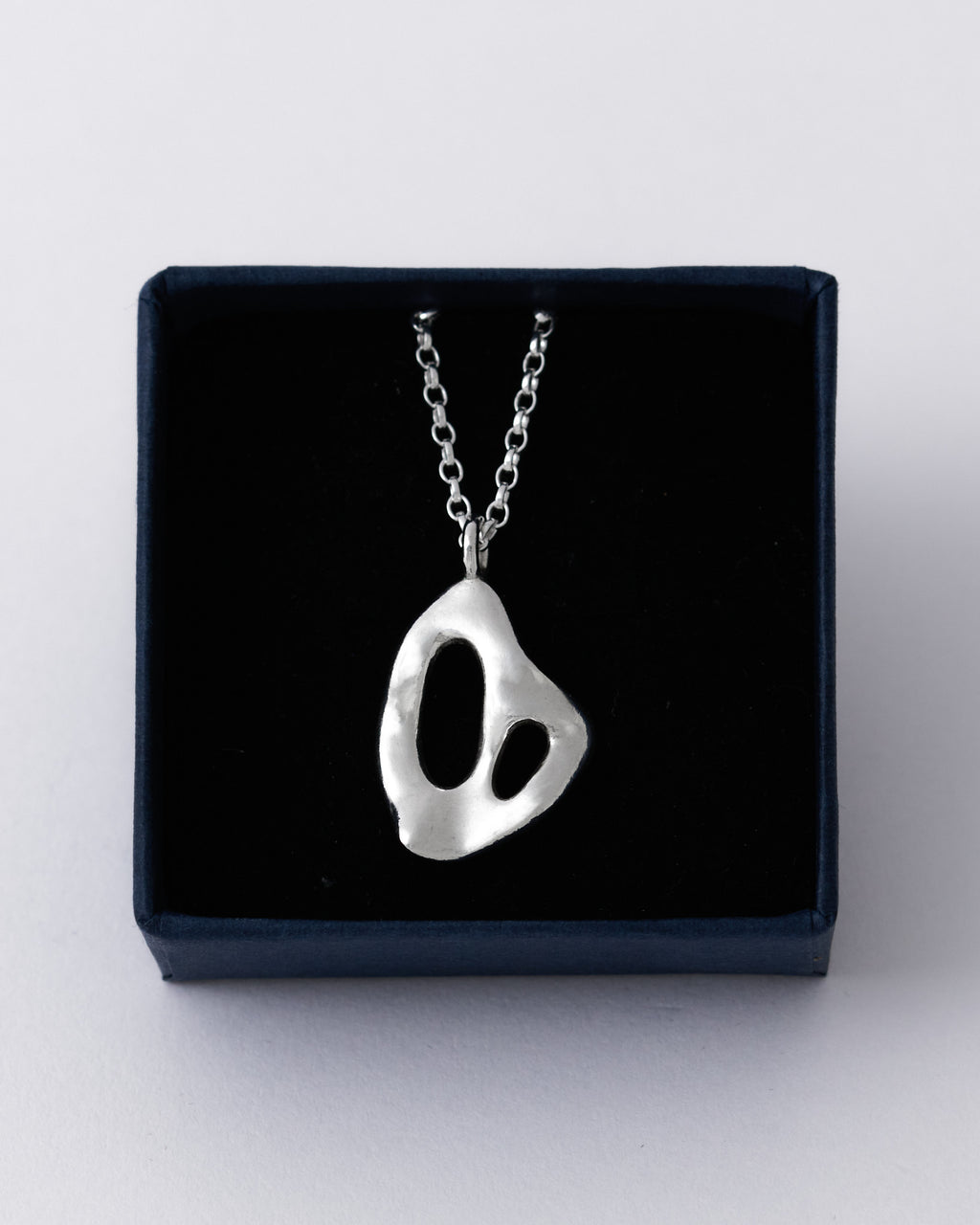 SPACED PENDANT